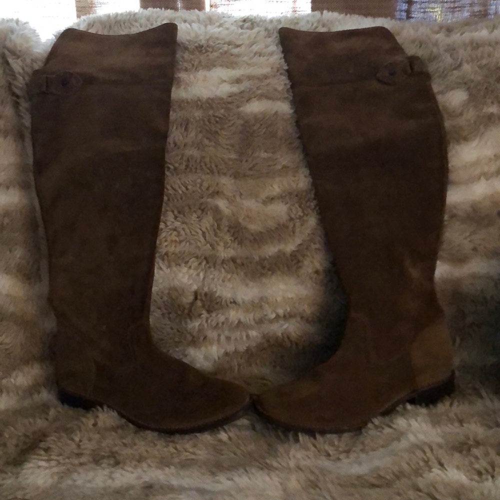 Frye Boots size 7.5 shaft height 22 one inch heel